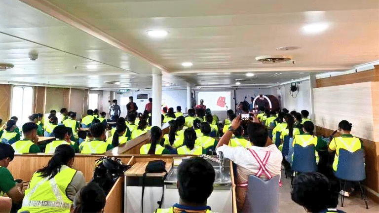 768x432px_Fam tour_Gallery 1