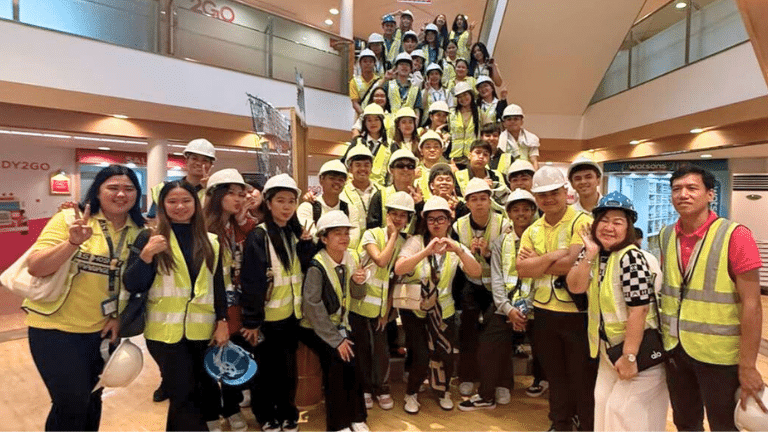 768x432px_Fam tour_Gallery 2