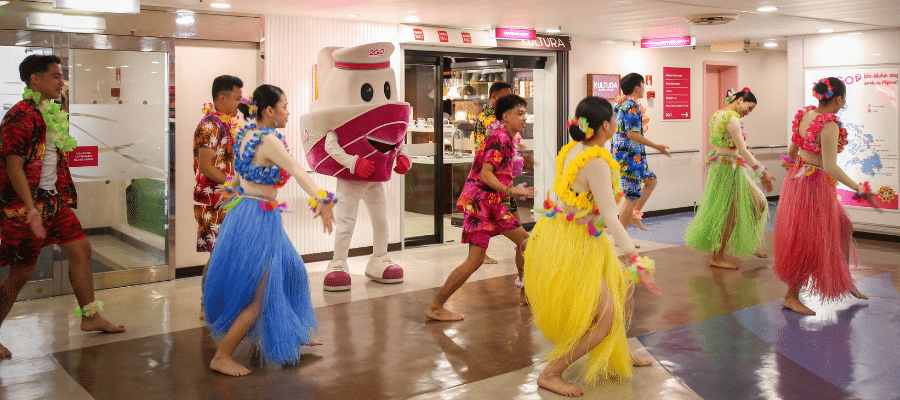 Welcome Dance - 2GO Travel Fun