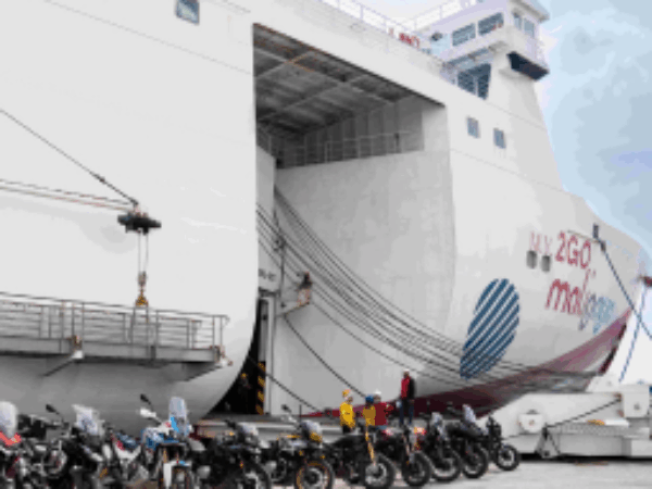 2GO-Vessel-with-Motorcycles